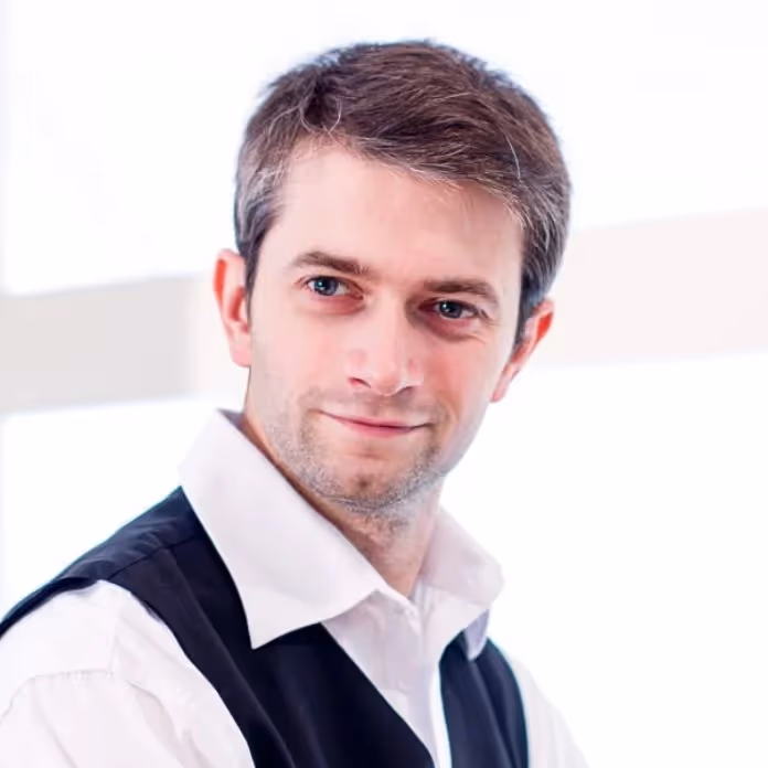 Tomas Burian burian.tom@hotmail.com